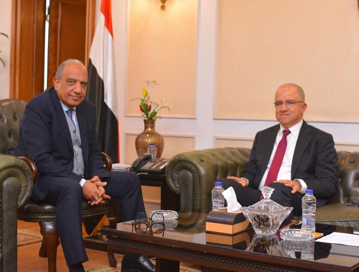 وزير قطاع الأعمال: الدولة حريصة على دعم وتوطين الصناعة وتعظيم الصادرات
