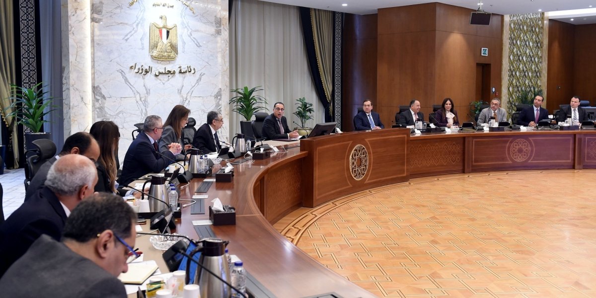 رئيس الوزراء يتابع مستجدات إعداد الاستراتيجية الوطنية لإنتاج الهيدروجين الأخضر