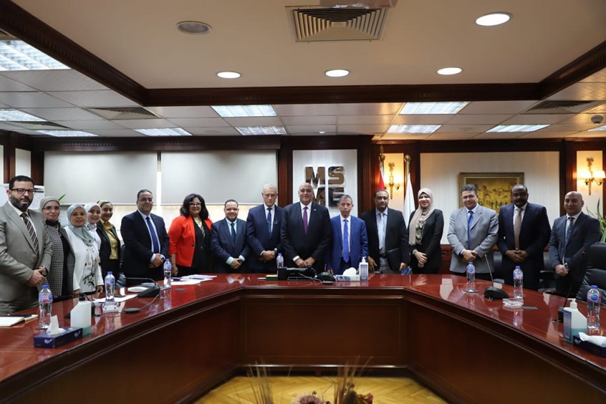 باسل رحمي يستقبل وفد من صندوق النقد العربي لبحث سبل التعاون المشترك لدعم المشروعات الصغيرة