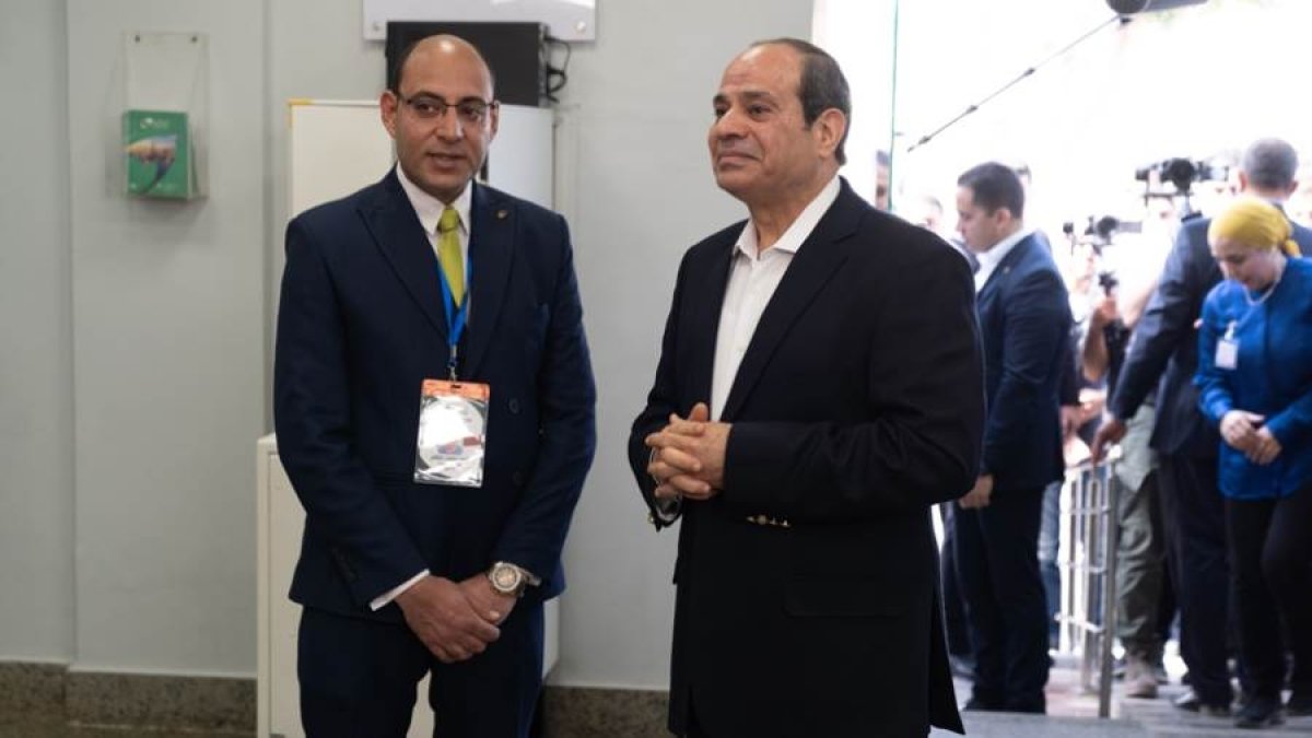  الرئيس السيسي يفتتح عدداً من المشروعات في المنيا الجديدة 