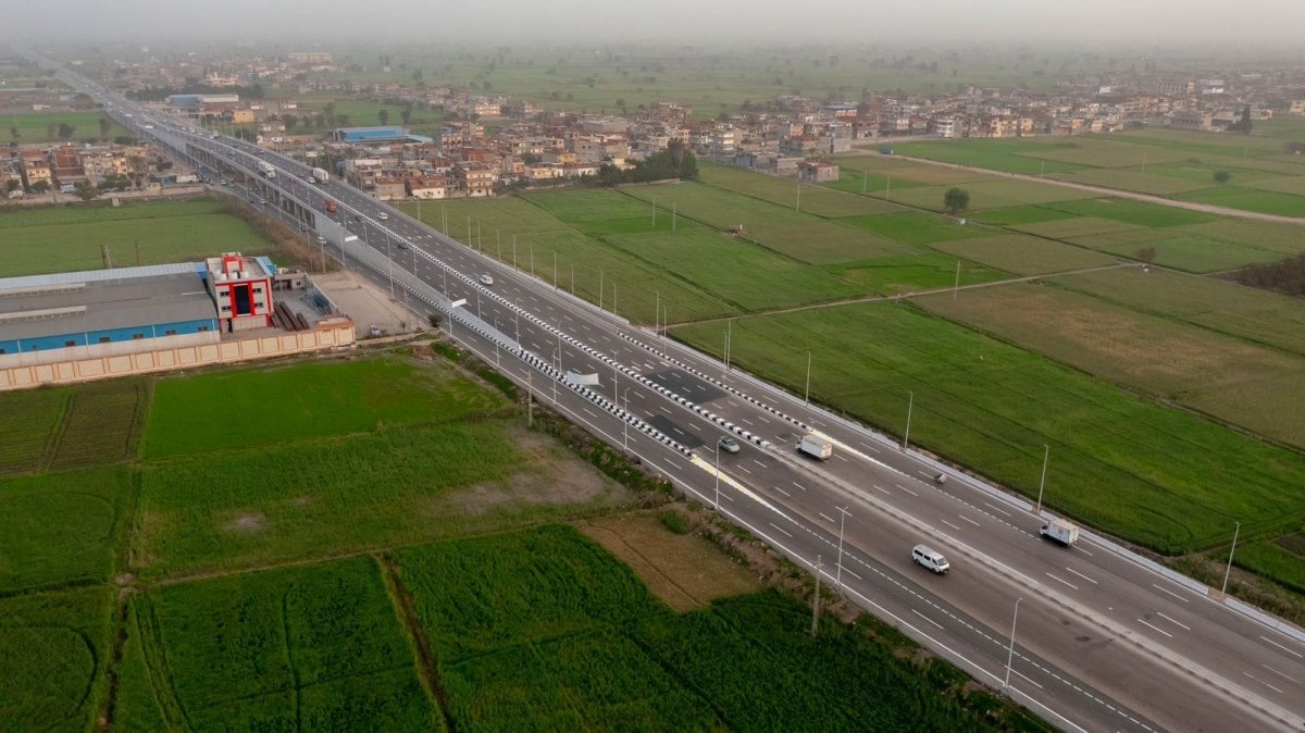 وزير النقل: بدء التشغيل التجريبي لكوبري كفر الدوار بطريق القاهرة / الإسكندرية الزراعي