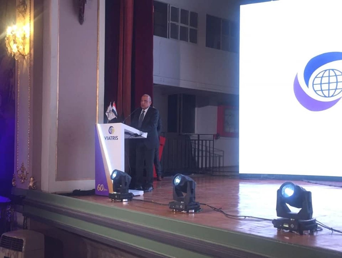 وزير قطاع الأعمال: خطة عمل لتشجيع الشراكة مع مصنعي الدواء المحليين والأجانب لتوطين التكنولوجيا الحديثة