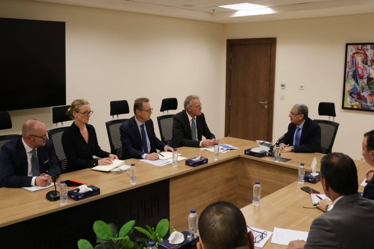 وزير الكهرباء يستقبل وفد المانى لبحث التعاون والاستثمار فى مجال الطاقة المتجددة والهيدروجين الأخضر