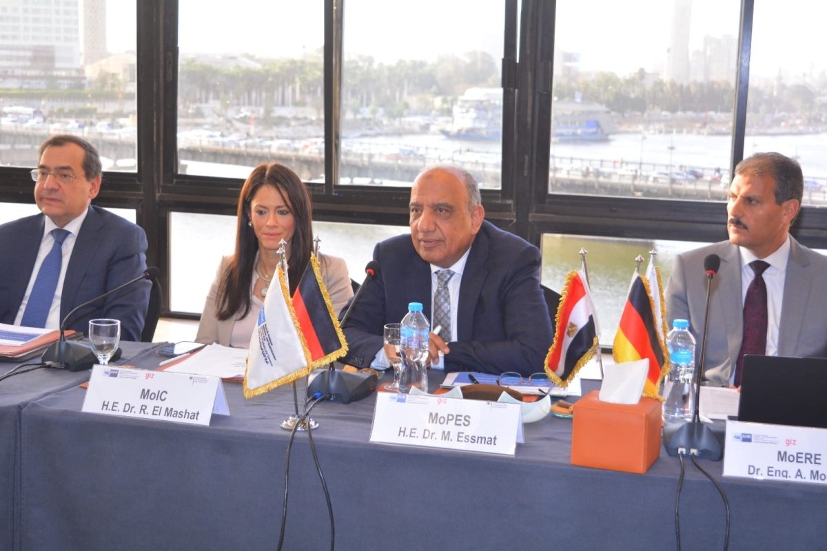 وزير قطاع الأعمال: مشروعات عديدة بالشركات التابعة داعمة للنمو الأخضر