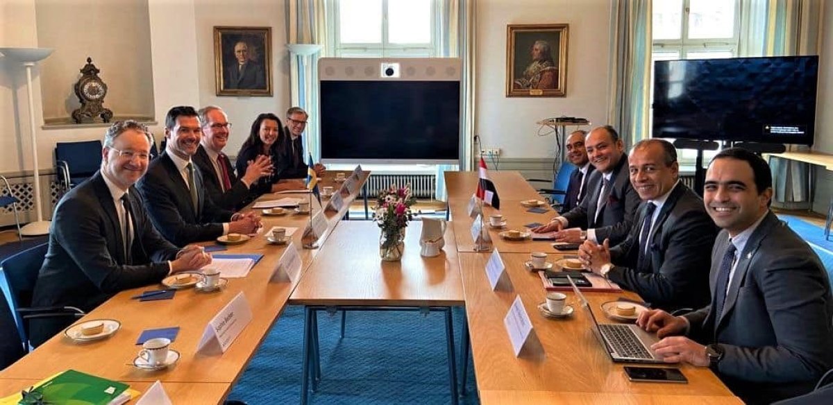 وزير التجارة والصناعة ونظيره السويدي يبحثان التعاون المشترك