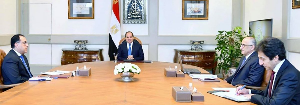 السيسى يطلع علي جهود البنك المركزي لاحتواء التداعيات الاقتصادية لفيروس كورونا