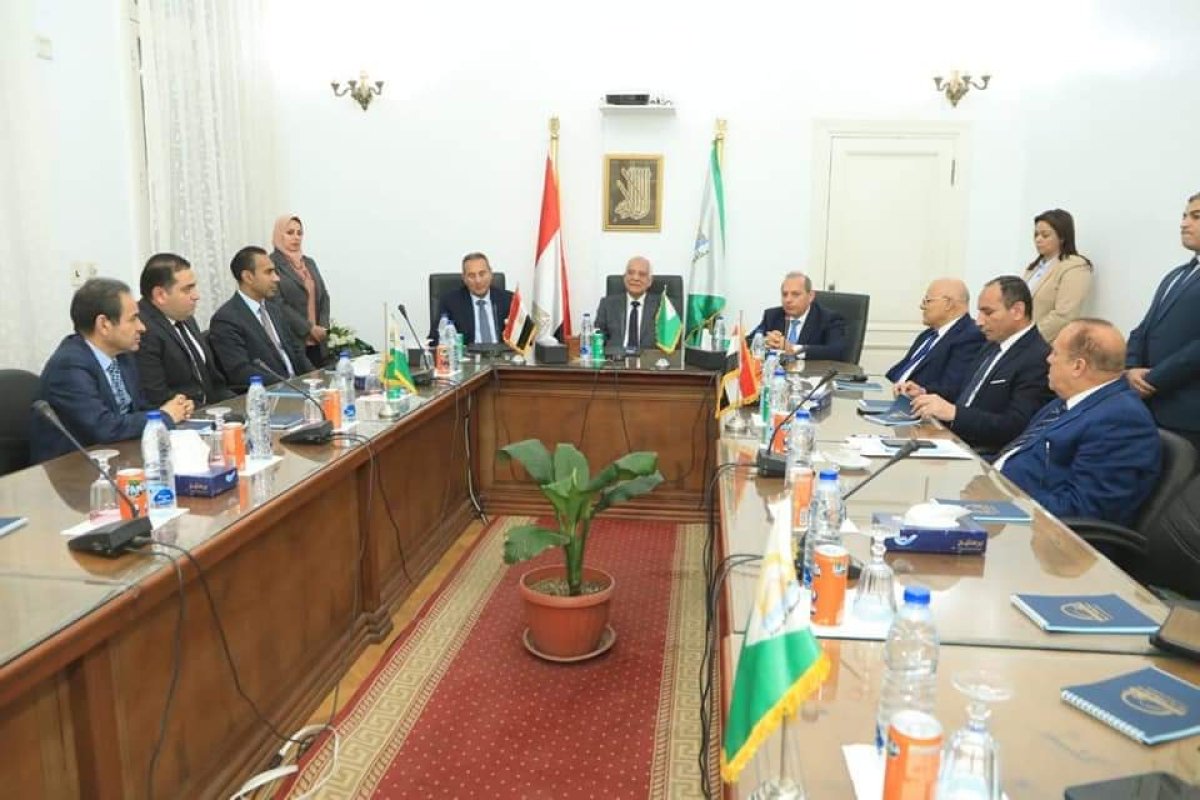 محافظ الجيزة يوقع بروتوكول تعاون مع بنكي مصر والاهلي المصري لتحسين بيئة الإستثمار بالمحافظة