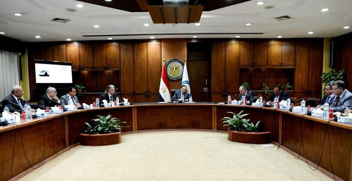 الملا: برامج وخطط غير تقليدية لزيادة إنتاج الشركات ذات معدلات الإنتاج الصغيرة 