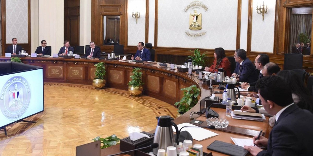 رئيس الوزراء يلتقي مسئولي شركة  "بوش" الألمانية