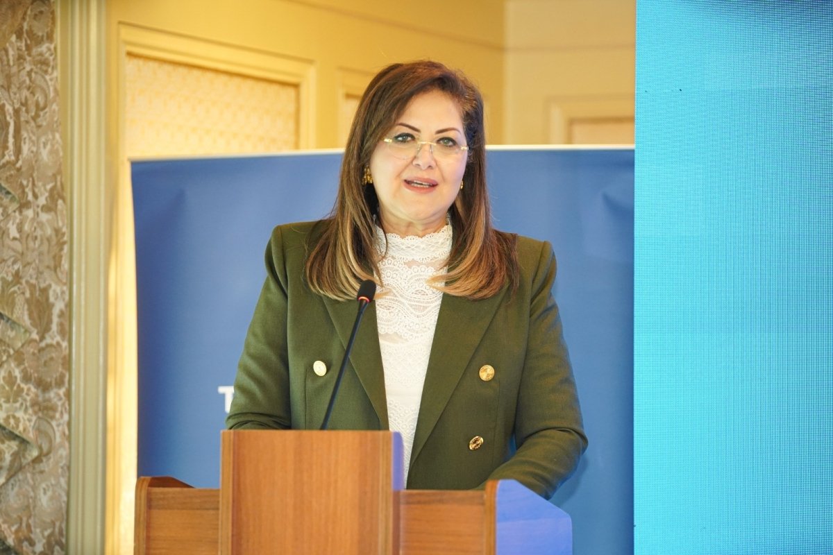 وزيرة التخطيط تشارك بحفل البنك التجاري الدولي وGLAM لتوزيع جائزة الاستدامة 