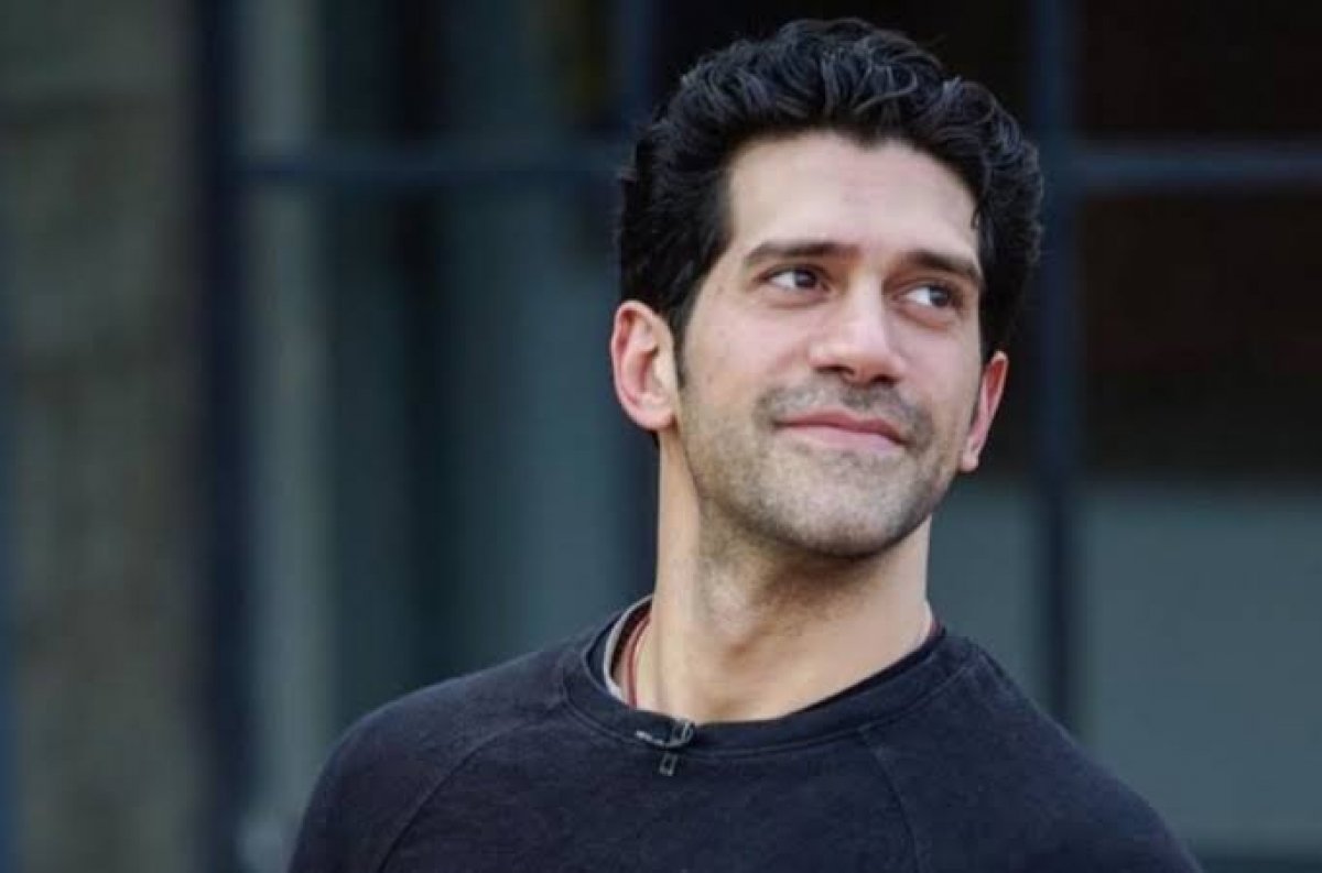 أحمد مجدى يستعد لـ "الآنسه فرح" الإسبوع القادم