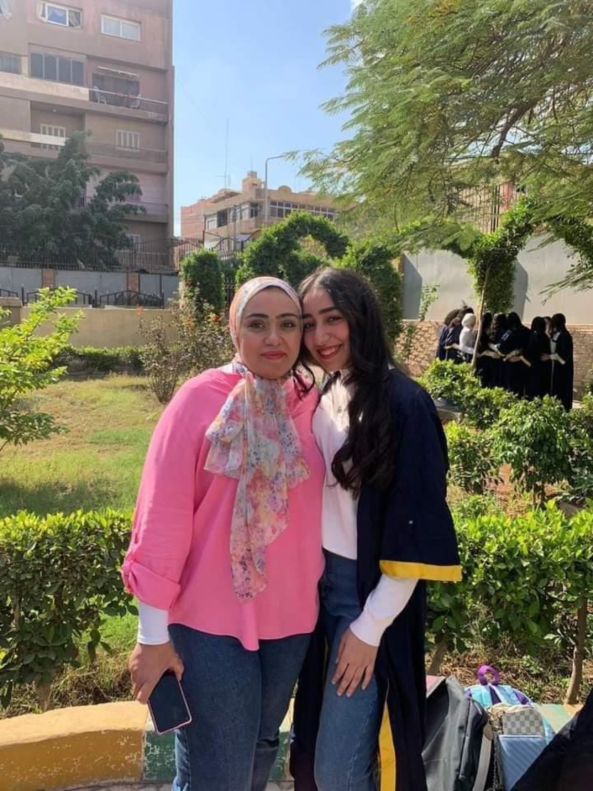 قتلهن بالغاز.. تفاصيل اتهام صيدلي بانهاء حياة زوجته وابنتيه بطنطا 