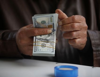 أسعار الدولار مقابل الجنيه اليوم 28 مارس 2023