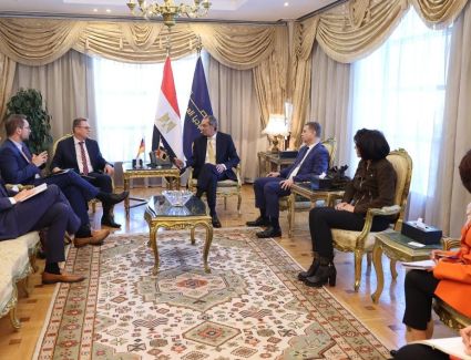 وزير الاتصالات يبحث مع سفير ألمانيا بالقاهرة التعاون المشترك