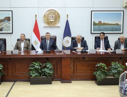 وزير السياحة يترأس اجتماع مجلس إدارة المجلس الأعلى للآثار
