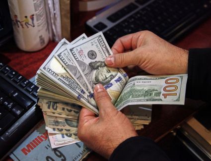 سعر الدولار مقابل الجنيه اليوم السبت 1-4-2023