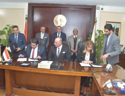 لأول مرة.. بروتوكول تعاون بين وزارة التموين والبنك التجاري الدولي وشركة فيزا العالمية لإصدار "بطاقة السجل التجاري الرقمية"