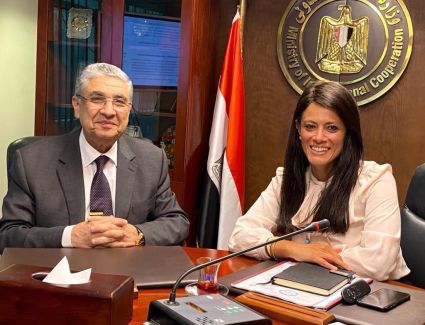 مشروع محطة كهرباء جنوب حلوان يفوز بجائزة عبداللطيف يوسف الحمد التنموية في الوطن العربي