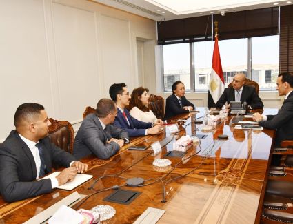 وزير الإسكان يلتقى مسئولى "الهابيتات" للإعداد لاستضافة مصر للمنتدى الحضرى العالمى فى دورته الثانية عشرة