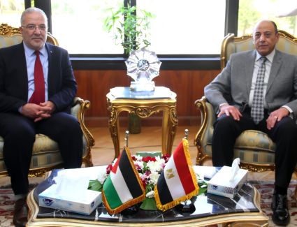 وزير الطيران المدنى يبحث مع وزير النقل الفلسطيني الاستعدادات اللازمة لنقل الحجاج الفلسطينيين إلى الأراضي المقدسة