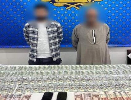 ضبط تاجري عملة متهمين بتجميع مدخرات المصريين بالخارج وبيعها في السوق السوداء 