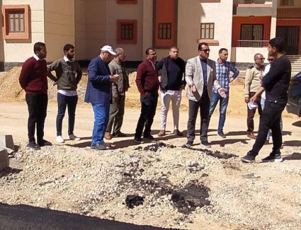 رئيس جهاز مدينة " حدائق العاصمة " يتفقد أعمال الطرق والإسكان والمرافق الجاري تنفيذها بالمدينة