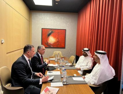 رئيس هيئة الاستثمار يلتقي بمجموعة من الشركات الإماراتية لبحث التعاون المشترك
