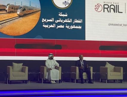 وزير النقل يلتقي الشيخ منصور بن محمد بن زايد نائب رئيس دولة الإمارات