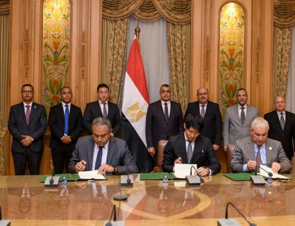 توقيع اتفاقية تصنيع مشترك بين "الإنتاج الحربي" و"ميزوها" اليابانية لجهاز إنتاج المياه من الهواء