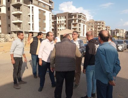 رئيس "جهاز 6 أكتوبر " يتفقد أعمال المرافق الجارية بمنطقة الحزام الأخضر