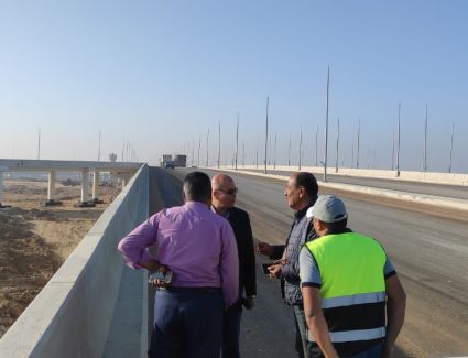 مسئولو " الإسكان" يتفقدون الطريق الرابط بين مدينة برج العرب الجديدة بامتدادات محور التعمير والساحل الشمالي الغربي