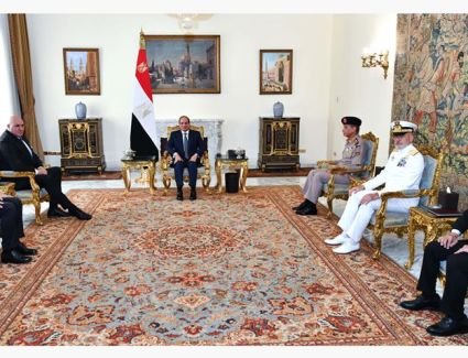 الرئيس السيسي يستقبل وزير الدفاع الإيطالي