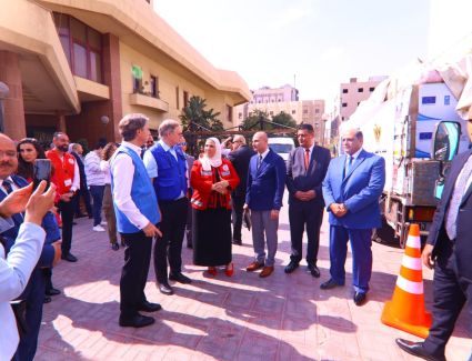 دعمًا للجهود المصرية.. الهلال الأحمر المصري يوجه 27 طنًا من المنتجات الإغاثية إزاء الأزمة السودانية