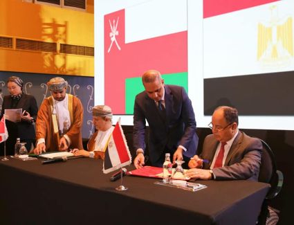 توقيع اتفاق منع الازدواج الضريبي ومذكرة تفاهم للتعاون في السياسات والتطورات المالية بين مصر وسلطنة عمان 
