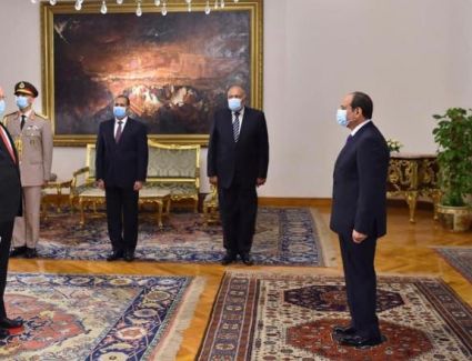 السيسي يتسلم أوراق اعتماد سفراء جدد بمصر
