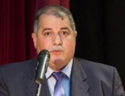  الإسكان: طرح محال تجارية وصيدليات ووحدات إدارية بمدينتي العاشر من رمضان والسادات في مزاد علني