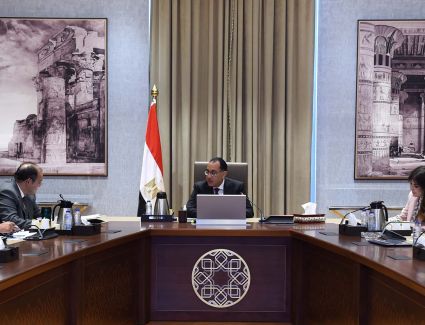 رئيس الوزراء يتابع أنشطة وتوسعات مجموعة "العربي"