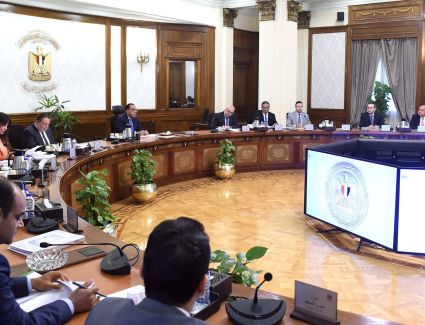 رئيس الوزراء يناقش عددا من المقترحات الخاصة بدعم نشاط تصدير العقار