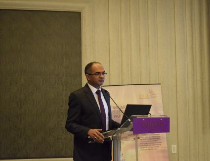 نائب وزير الإسكان يشارك بورشة العمل الختامية لتعزيز القدرات المؤسسية للعاملين بجهاز تنظيم المياه والصرف وحماية المستهلك