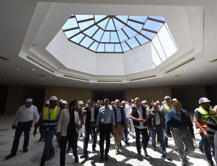 وزير الإسكان ومحافظ جنوب سيناء يتفقدان الأعمال بمنطقة الزيتونة بـ"سانت كاترين"