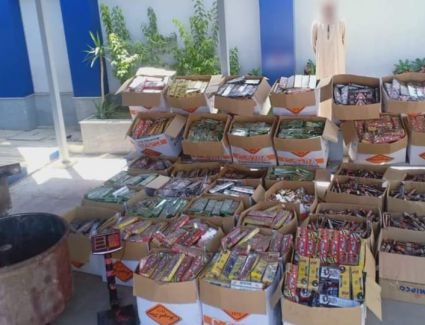 بحوزته مليون صاروخ.. ضبط عنصر إجرامي متهم بتصنيع الألعاب النارية