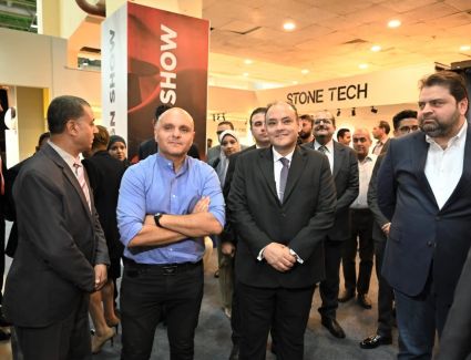 بمشاركة 150شركة.. وزير التجارة والصناعة يفتتح فعاليات الدورة الثامنة لمعرض ديزاين شو 