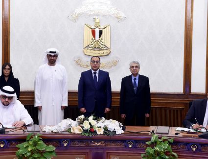 رئيس الوزراء يشهد توقيع اتفاقية للبدء في إنشاء مشروع لطاقة الرياح بقدرة إنتاجية تبلغ 10 جيجاوات