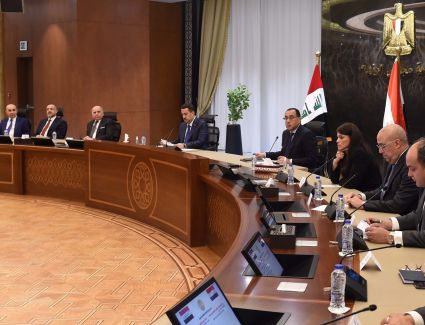 رئيسا وزراء مصر والعراق يفتتحان فعاليات منتدى رجال الأعمال المصري العراقي