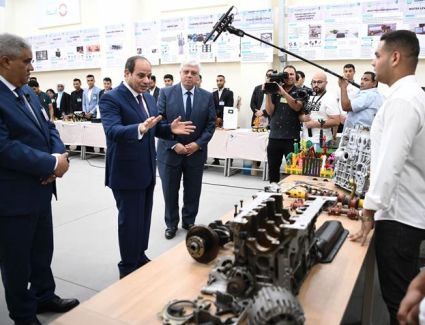 الرئيس السيسي يتفقد الجامعة التكنولوجية بمدينة برج العرب