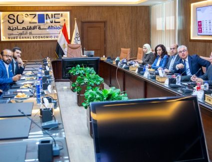 رئيس اقتصادية قناة السويس يلتقي المدير التنفيذي لمجموعة أداني الهندية لبحث التعاون المشترك