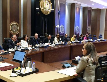 رئيس الوزراء يبحث سبل التوسع والنهوض بمنظومة المدارس الفنية والحرفية بالشراكة مع القطاع الخاص