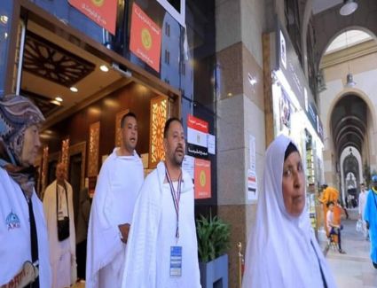 رايحة فين يا حاجة.. بدء تفويج حجاج القرعة من المدينة المنورة إلى مكة 