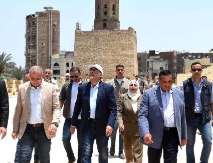 رئيس الوزراء يتابع سير العمل بعدد من قطاعات التطوير لإعادة إحياء القاهرة التاريخية