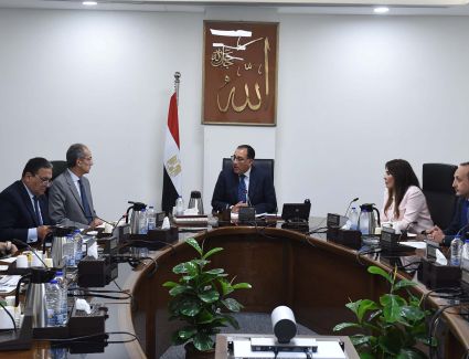 رئيس الوزراء يتابع الموقف التشغيلي لنظم المعلومات والاتصالات بالمقرات الحكومية بالعاصمة الإدارية
